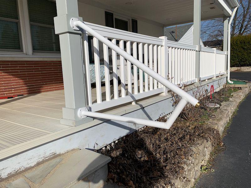 Minimalist Hand Railing