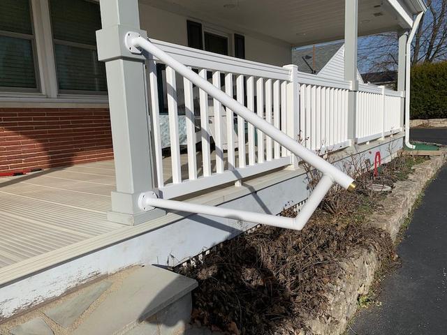 Minimalist Hand Railing